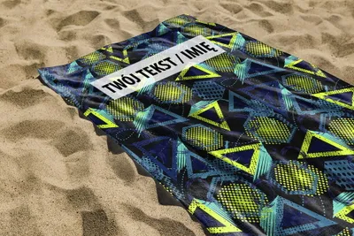Zdjęcie produktu dla RĘCZNIK Trójkąty z twoim dowolnym tekstem 100x75 100D