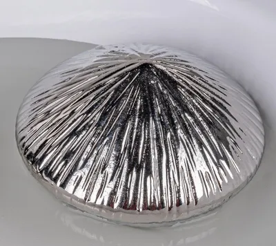 Produktbild von Dekofigur schwimmender Kegel D. 10cm silber aus Porzellan Formano WA