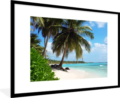 Produktbild von MuchoWow® Gerahmtes Poster Palme - Meer - Tropisch 90x60 cm - Poster mit Schwarzem Bilderrahmen Wandposter Rahmen Foto Bilder - Wanddekoration - Fotos