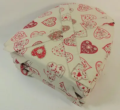 Produktbild von Rattani Set 4 x Stuhlkissen/Sitzkissen Marina halbrund mit Schleife 42 x 45 cm Dicke 5 cm, Fb. Mirha Leinen Herz