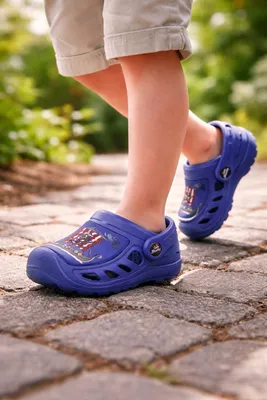 Produktbild von Capt’n Sharky Jungen Dusch- & Badeschuhe Blau Gr. 31 – Rutschfest & bequem für Wasserspaß