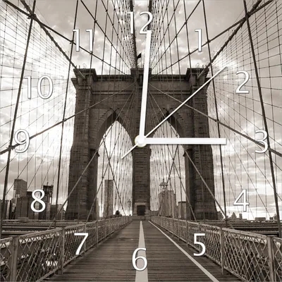 Produktbild von Wallario Design Wanduhr Brooklyn Bridge in New York aus Echtglas, Größe 30 x 30 cm