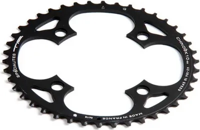 Zdjęcie produktu dla TA, tarcza przednia Chinook-10/11, 46 zębów, czarna, średnica zewnętrzna 104 mm.
