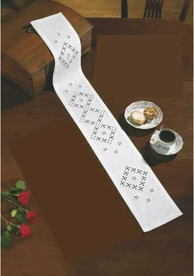 Immagine prodotto di Set di tovagliette "Hardanger" di Permin, motivo ricamato, 17x125 cm, codice prodotto 65-1651