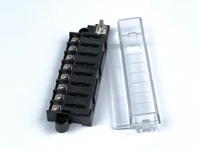 Produktbild von 8 fach Sicherungshalter kompakt YJ-FB805