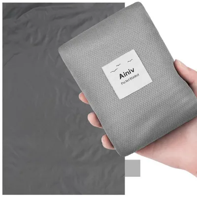 Produktbild von Picknickdecke ultraleicht tragbar sandabweisend wasserdicht 200 x 210 cm Grau