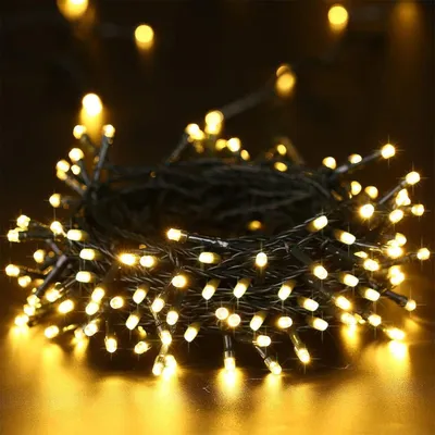 LED-Lichterkette 10 m, 100 LEDs, warmweiß, 8 Modi, batteriebetrieben