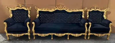 Produktbild von Casa Padrino Barock Wohnzimmer Set Schwarz / Gold - 1 Barock Sofa & 2 Barock Sessel - Barock Möbel - Barock Wohnzimmer Einrichtung - Wohnzimmer Möbel im Barockstil
