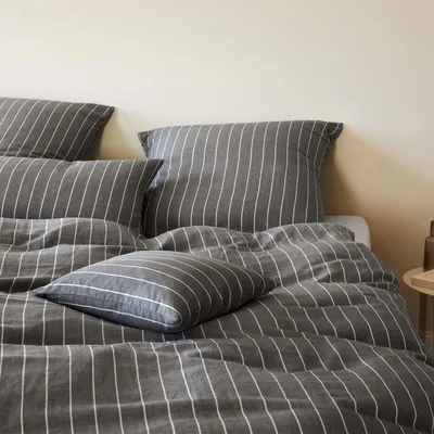 Produktbild von elegante Halbleinen Bettwäsche Humble anthra 155x220 cm + 80x80 cm