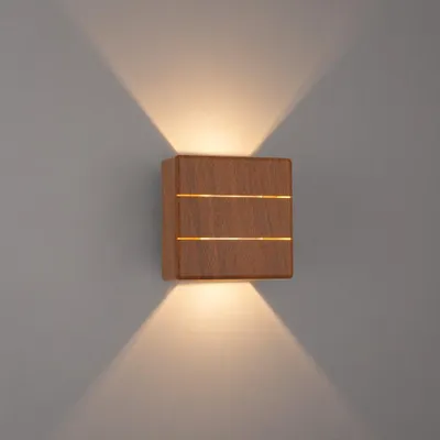 Zdjęcie produktu dla Zewnętrzna lampa LED Immax LUXLINE, oświetlenie ścienne, drewno orzechowe, 6 W, 3000 K, 240 V, IP54