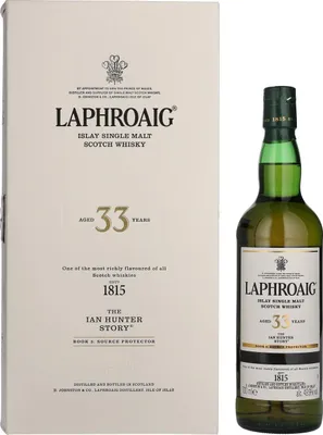 Produktbild von Laphroaig 33 Years Old The Ian Hunter Story Book 3: Source Protector Limited Edition 49,9% Vol. 0,7l in Geschenkbox