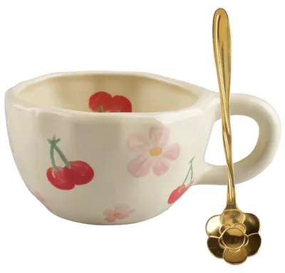 Image de Tasse à thé en céramique avec cuillère et décor floral peint à la main