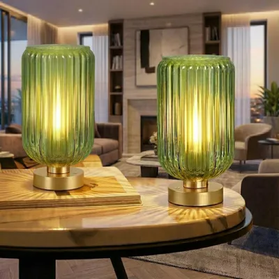 Produktbild von 2er Set Vintage Akku Tischleuchte Grün mit Gold-Fuß, 7500mAh Retro Glas-Tischlampen kabellos, Dimmbar Touch-Steuerung, Mid-Century Nachtlampe für Schlafzimmer & Wohnzimmer