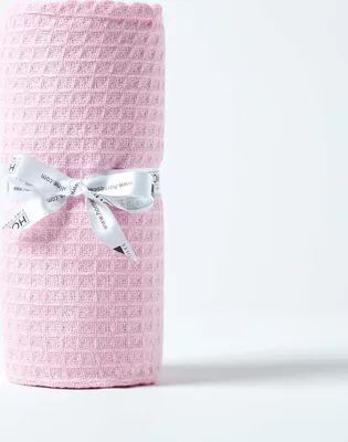 Produktbild von HOMESCAPES 100% Baumwolle Waffel Babydecke rosa, 125 x 150 cm