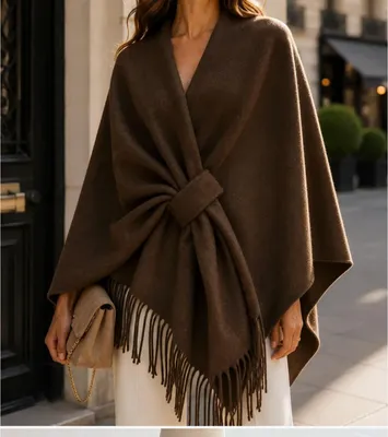Produktbild von BZNA Strickponcho in Braun - Wolltuch mit Fransen - Poncho  ITALY