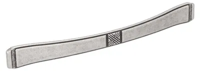 Productafbeelding van Handgreep voor meubels, gemaakt van zamak. Afstand tussen de bevestigingsgaten: 224 mm. Afwerking: geborsteld zilver. Set van 6 stuks