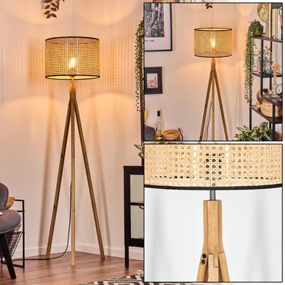 Produktbild von Casalina Stehlampe mit Holzfuß und Schirm aus Rattan