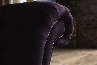 Obrázek produktu pro Křeslo Chesterfield design látkový gauč 1,5 místné čalouněné pohovky lounge sametová fialová