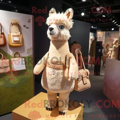 Produktbild von Maskottchencharakter REDBROKOLY eines beigefarbenen Lamas mit Minikleid und Handtaschen