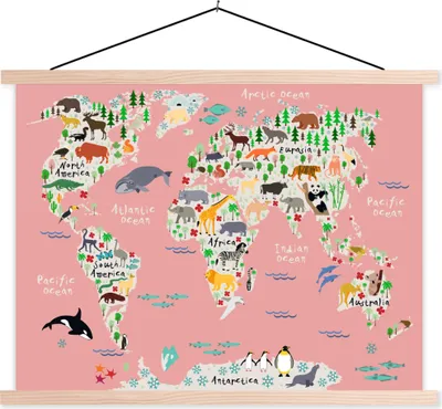 Produktbild von MuchoWow® Textilposter Weltkarte - Kinder - Rosa - Tiere 120x90 cm mit holzfarbenen Rahmen - Magnetisch