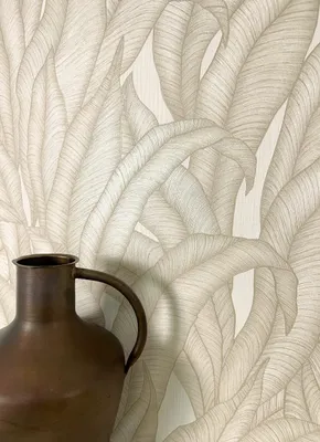 Produktbild von NEWROOM Tapete Creme Vliestapete Dschungel - Mustertapete Modern Beige Metallic Palmen Blätter Palmenblätter Tropisch Dschungeltapete