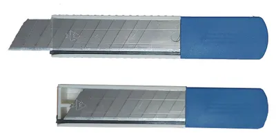 Produktbild von Ersatzklingen 18 mm für Cuttermesser, 10 Stück im Sicherheitsspender, Abbrechklingen 0,35 mm
