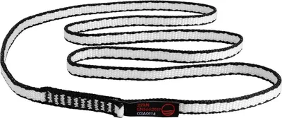 Dyneema Sling 10mm von Wild Country; flache; weiße und schwarze Kletterschnur mit einer Länge von mehreren Schlaufen.