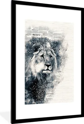 Produktbild von MuchoWow® MuchoWow® Gerahmtes Poster Löwe - Zeitung - Zusammenfassung 60x90 cm - Poster mit zchwarzem Bilderrahmen - Dekoration - Wandposter Wohnzimmer - Hochwertig