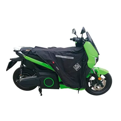 Obrázok produktu pre TUCANO URBANO R217 Termo chránič nôh čierny s ťažkým nylonovým vonkajším materiálom