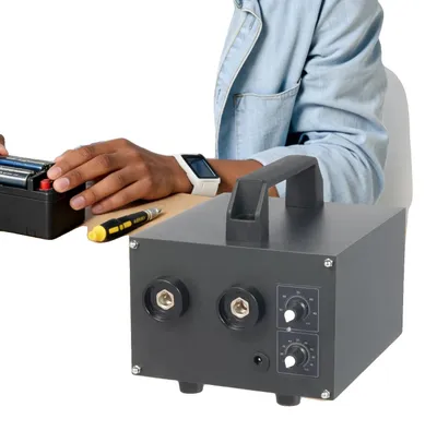 Imagen del producto de Soldadora por puntos, 6700W de potencia, con corriente ajustable, enchufe europeo de 100V-240V