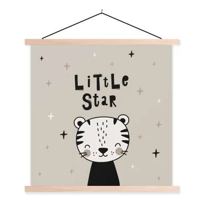 Produktbild von MuchoWow® Textilposter Kleiner Stern - Zitate - Kinder - Baby - Jungen - Mädchen 120x120 cm mit holzfarbenen Rahmen - Textil-Poster