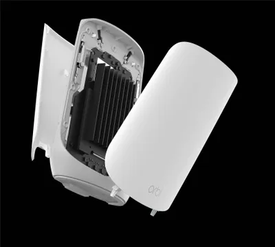 Produktbild von NETGEAR Orbi Rbk762S Tri-Band (2.4