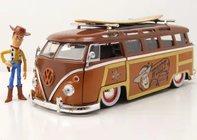 Produktbild von VW T1 Samba Bus 1962 braun Toy Story mit Woody Figur Modellauto 1:24 Jada Toys