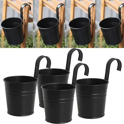Produktbild von Set aus 4 hängenden Blumentöpfen aus schwarzem Metall mit beweglicher Häkelarbeit für Außen-, Innen-, Wand-, Balkon-, Garten- und Hausdekoration