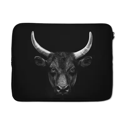 Produktbild von MuchoWow® Laptop Hülle 15 Zoll Tiere - Stier - Schwarz - Weiß - Porträt Laptoptasche - Laptoptasche - Sleeve - Rundum-Schutz