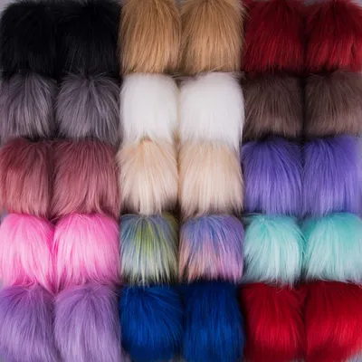 Kunstfell-Pompons 30 Stück, 15 Farben, 10 cm, mit elastischer Schlaufe