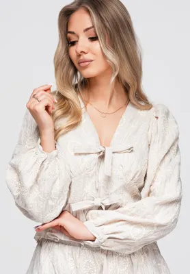 Produktbild von LARICA Bluse V-Ausschnitt mit Rüsche romantisch OW-TS-E0060 beige L