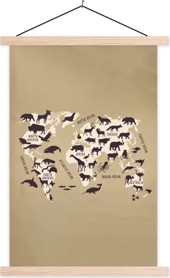 Produktbild von MuchoWow® Textilposter Weltkarte - Retro - Tiere 40x60 cm mit holzfarbenen Rahmen - Poster