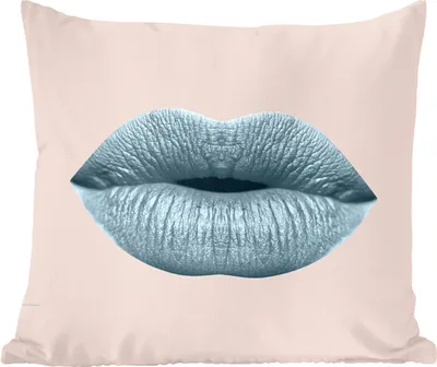 Produktbild von MuchoWow® Zierkissen Sofakissen Wohnzimmer Dekokissen 50x50 cm Lippen - Pastell - Grau - Komfort - Sofakissen