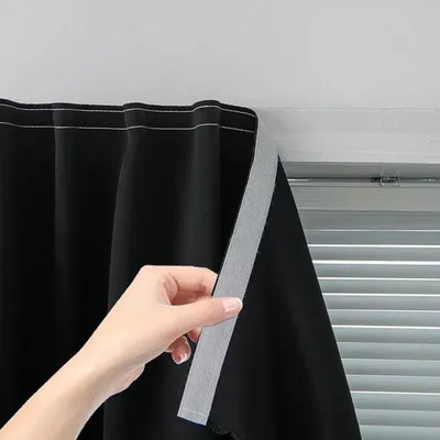 Produktbild von Selbstklebende Schattengardinen - 1 Paneel 200x200 cm - Ohne Bohren & Schrauben - Einfach Anzukleben - Schwarz