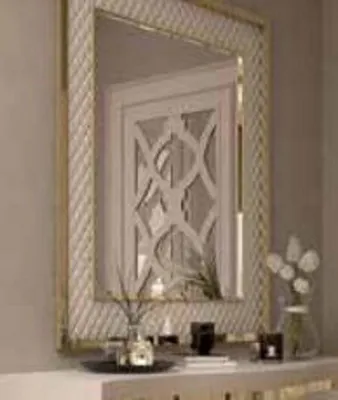 Produktbild von Casa Padrino Luxus Wandspiegel Weiß / Gold 88 x 6 x H. 126 cm - Moderner Wohnzimmer Spiegel mit Metallrahmen - Schlafzimmer Spiegel - Garderoben Spiegel - Luxus Kollektion