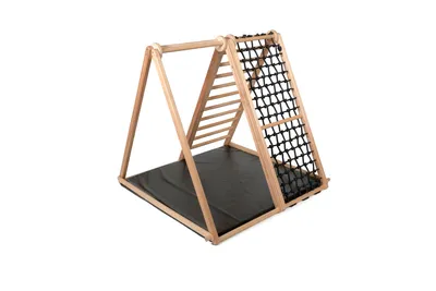 Productafbeelding van Een hoogwaardige, houten klimconstructie voor kinderen, met een veiligheidsmat van hoge kwaliteit, geproduceerd in de EU, met Oostenrijkse kwaliteit van CLIFF (voorheen Kidwood).