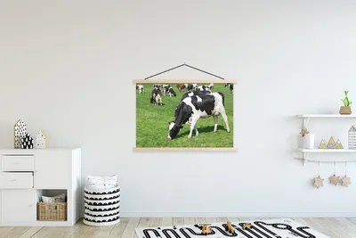 Produktbild von MuchoWow® Textilposter Kuh - Tiere - Gras - Sonne 120x80 cm mit holzfarbenen Rahmen - Aufhängeset