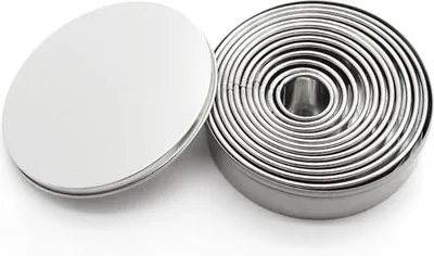 Produktbild von Ausstechring Set – Hochwertige Ausstechformen aus Edelstahl – 12-teilig – verschiedene Größen – für kreative Backideen