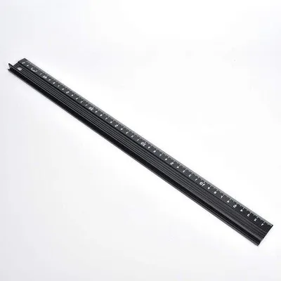 Immagine prodotto di Riga a L in metallo per il fai da te - Alluminio, lunghezza 45 cm.