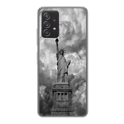 Produktbild von MuchoWow® Handyhülle Schutzhülle Hülle für Samsung galaxy a73 Freiheitsstatue in New York an einem bewölkten Tag in schwarz-weiß Silikon Softcase Handy Hülle - Handyhülle