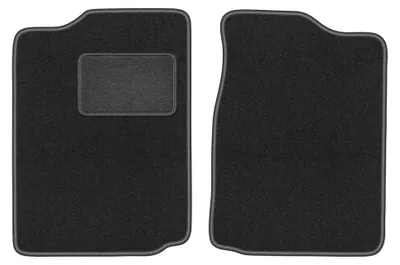 Produktbild von Velours-Fußmatten Vorne für Suzuki Vitara I 1988-1997 (Geländewagen) – 2-tlg, Graphit, passgenau – Wielganizator LUX