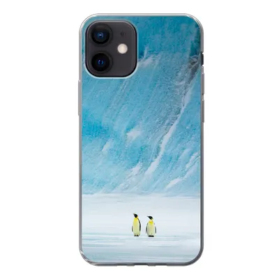 Produktbild von MuchoWow® Handyhülle Schutzhülle Hülle für iPhone 12 Zwei Kaiserpinguine vor einem Eisberg Silikon Softcase Handy Hülle - Schutzhülle