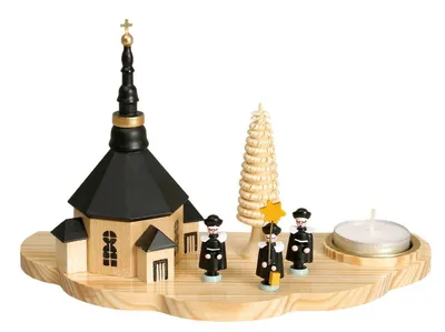 Imagen del producto de Soporte para velas con motivo de la iglesia de Seiffen y la "Kurrende", para velas pequeñas, color oscuro. Altura aproximada: 13 cm. Producto nuevo