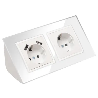 Produktbild von Glas Ecksteckdose Steckdose und Steckdose mit USB Steckdosenblock 45° Verteilerdose weiß.
